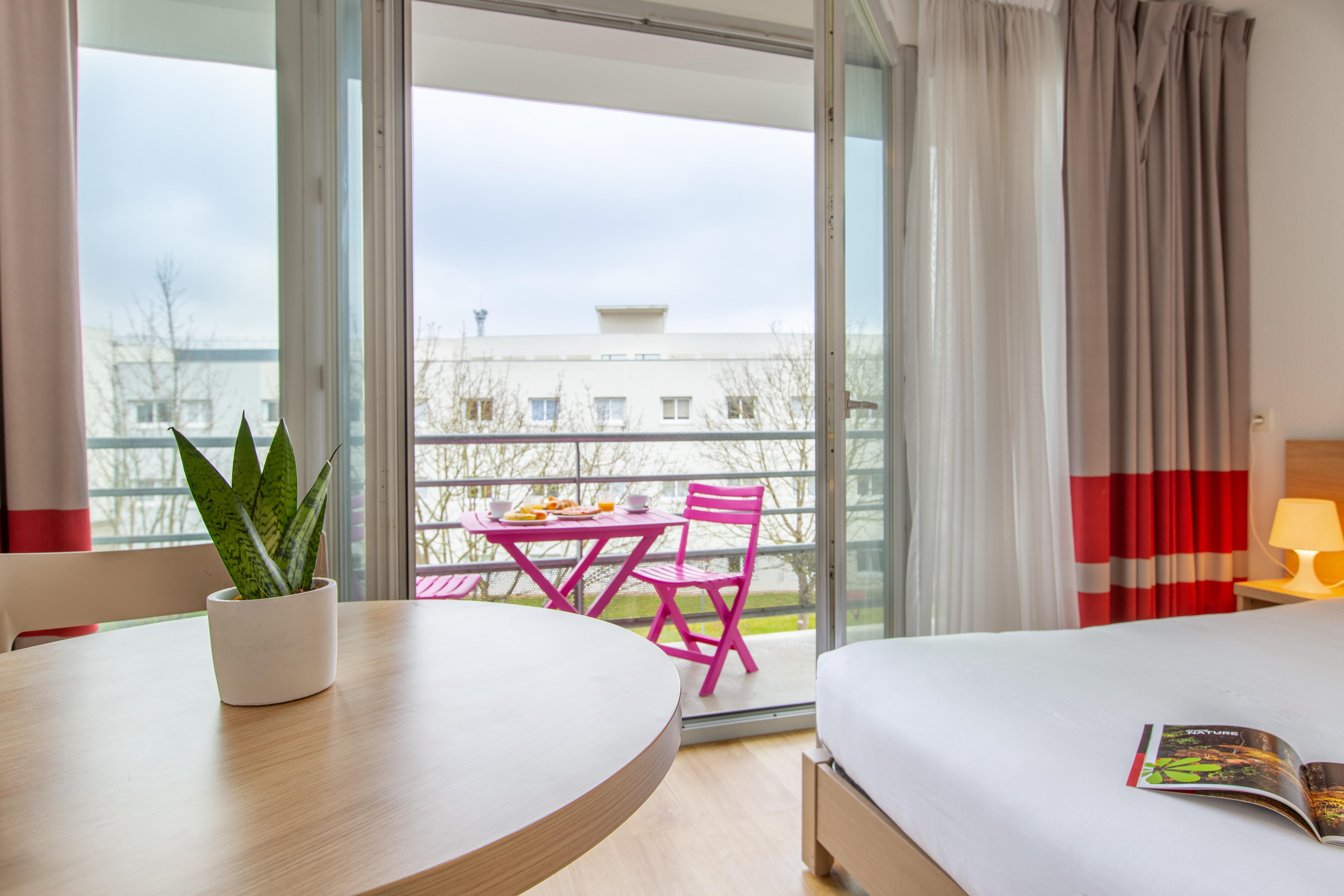 Comfort Aparthotel Le Mans Exterior foto